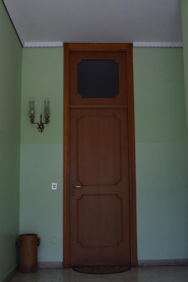 Al Salice Tranquillita Nel Verde Via Amendola 24 Apartment Busto Arsizio Exterior photo